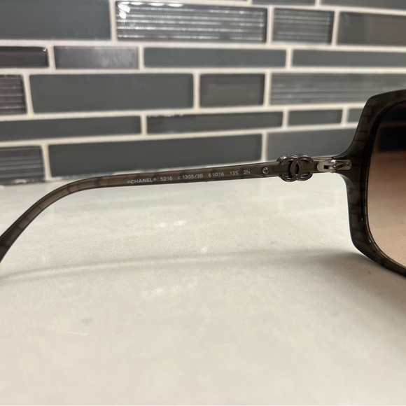 Chic Black Chanel Sunglasses - Picture 9 of 9